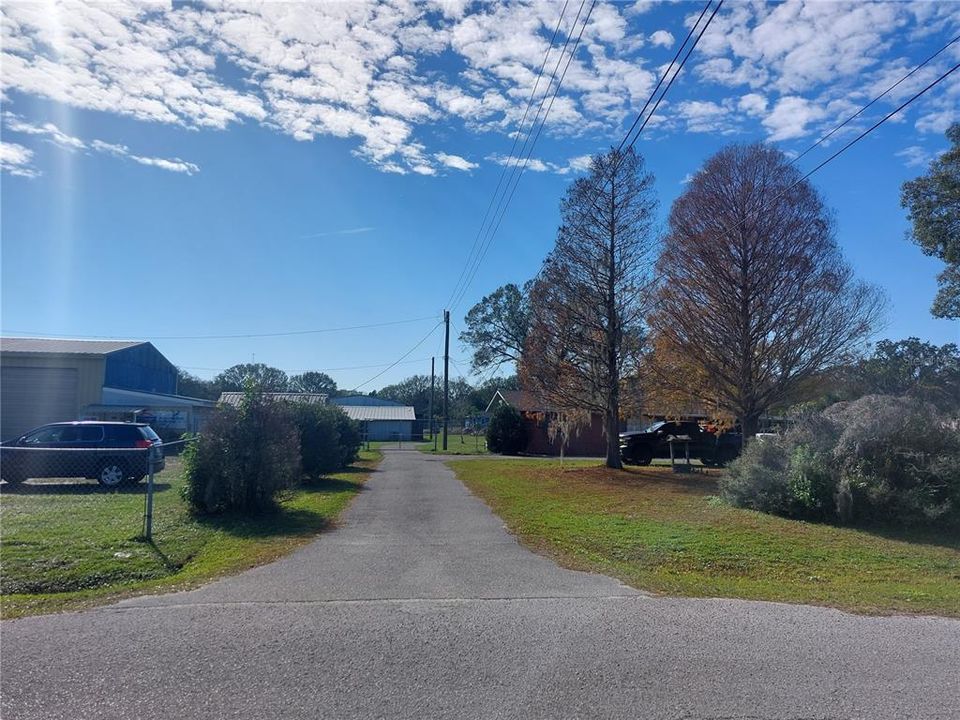 For Sale: $1,500,000 (2 beds, 1 baths, 952 Square Feet)