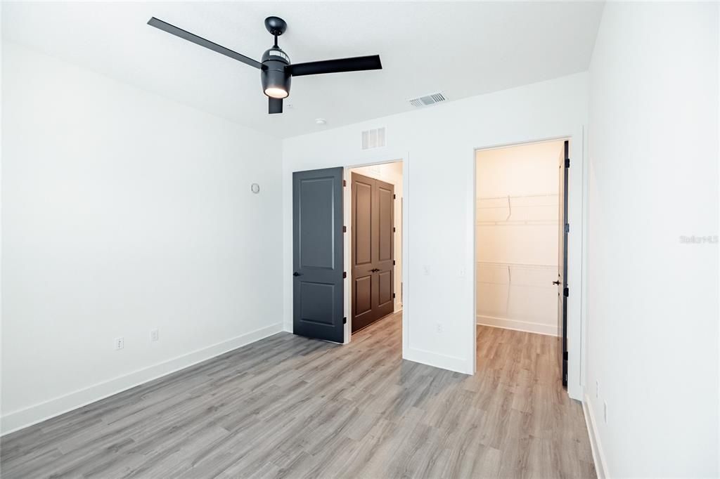 En Renta: $2,465 (2 camas, 2 baños, 1149 Pies cuadrados)