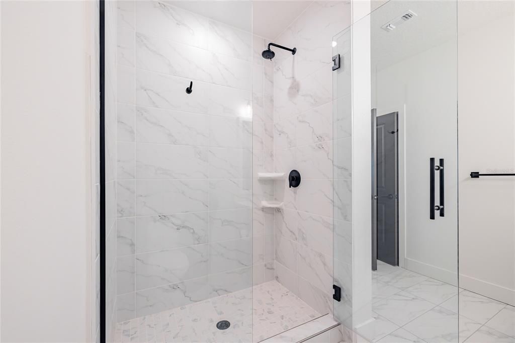 En Renta: $3,198 (3 camas, 3 baños, 1535 Pies cuadrados)