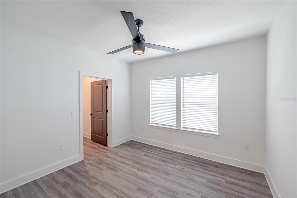 En Renta: $3,198 (3 camas, 3 baños, 1535 Pies cuadrados)