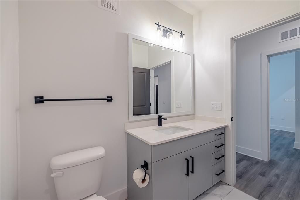 En Renta: $3,198 (3 camas, 3 baños, 1535 Pies cuadrados)