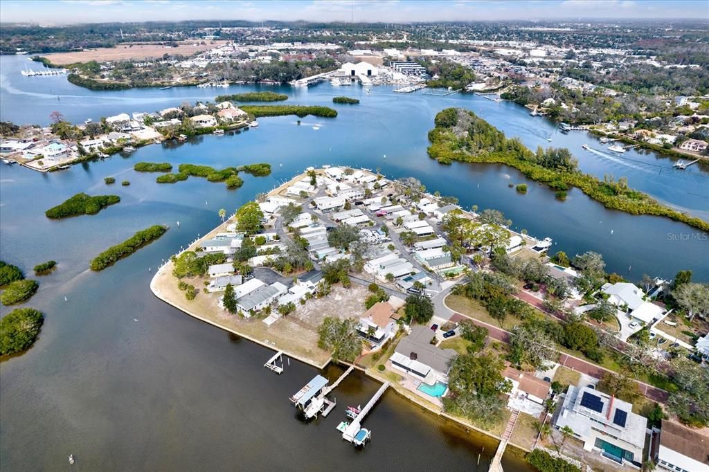 待售: $119,000 (7.24 acres)