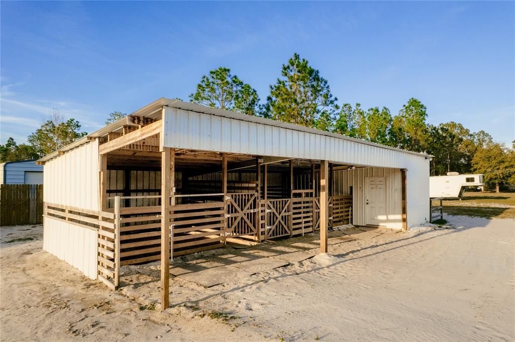 For Sale: $175,000 (1.05 acres)