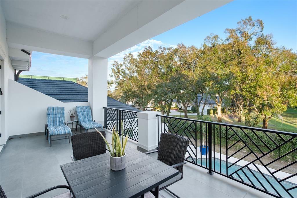 For Sale: $3,499,000 (5 beds, 5 baths, 6202 Square Feet)