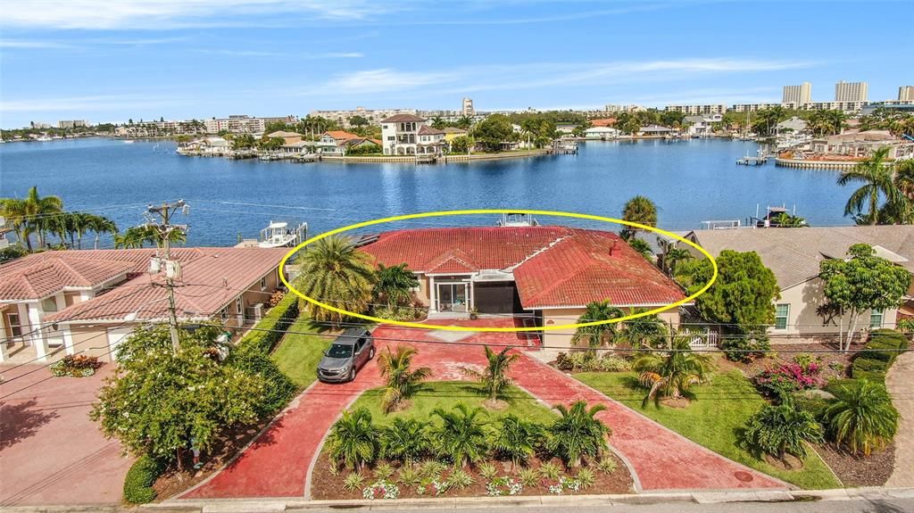 For Sale: $2,590,000 (4 beds, 3 baths, 2420 Square Feet)