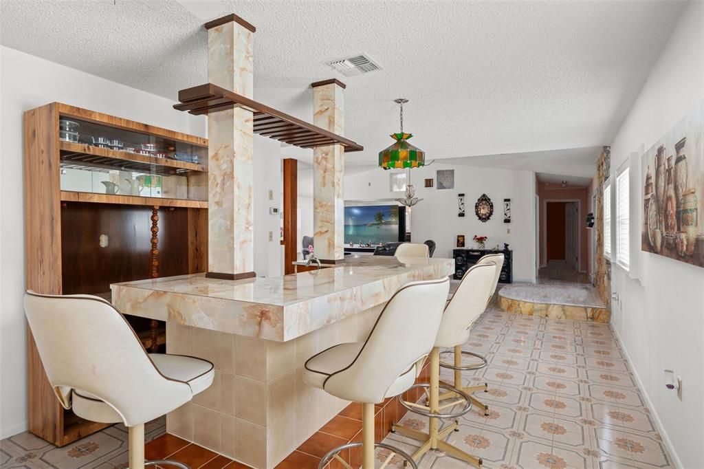 Active With Contract: $375,000 (3 beds, 2 baths, 2100 Square Feet)