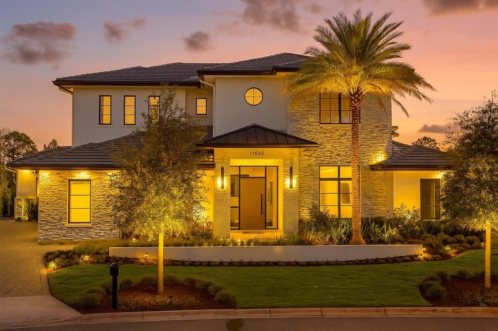 For Sale: $5,495,000 (5 beds, 5 baths, 6056 Square Feet)