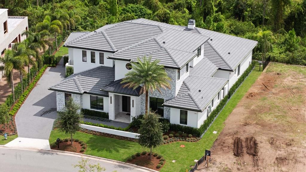 For Sale: $5,495,000 (5 beds, 5 baths, 6056 Square Feet)