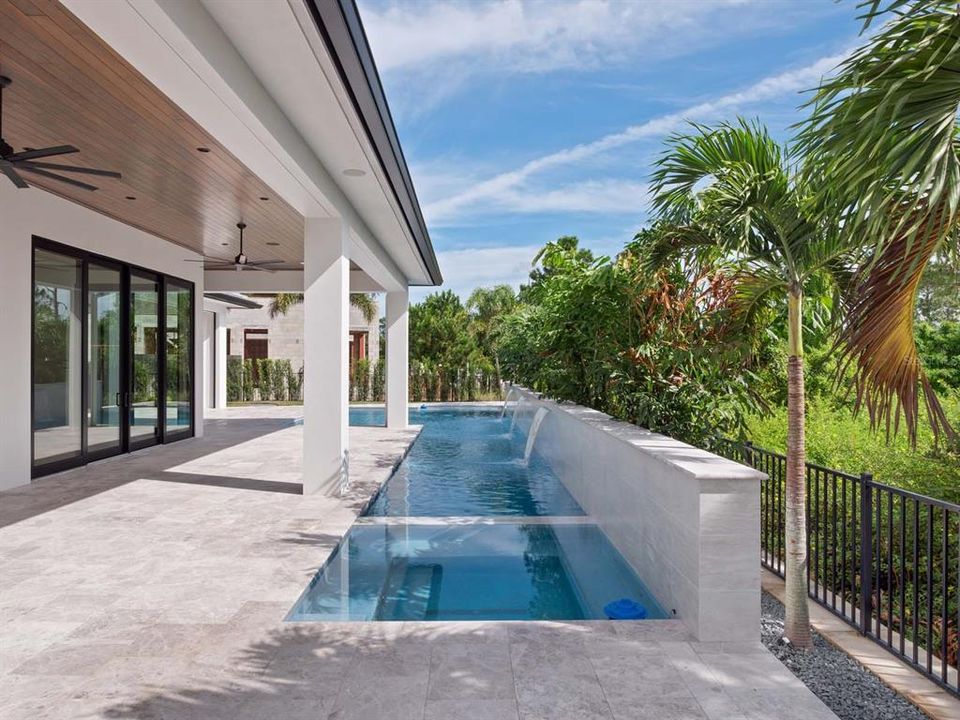 For Sale: $5,495,000 (5 beds, 5 baths, 6056 Square Feet)