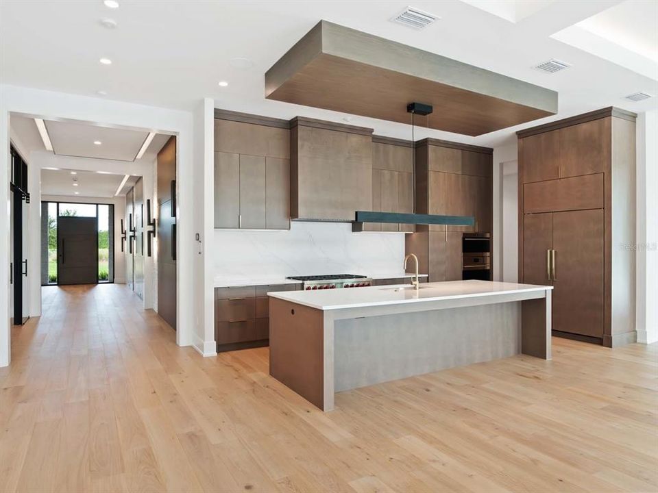 For Sale: $5,495,000 (5 beds, 5 baths, 6056 Square Feet)