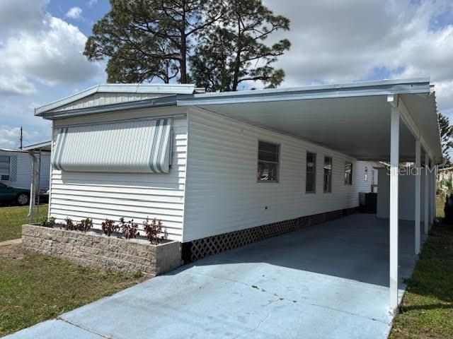 Active With Contract: $119,000 (2 beds, 2 baths, 816 Square Feet)