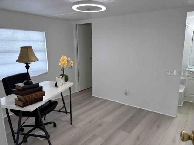 Active With Contract: $119,000 (2 beds, 2 baths, 816 Square Feet)