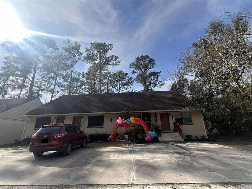 合同活跃: $415,000 (0 贝兹, 0 浴室, 3015 平方英尺)