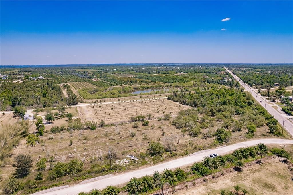 На продажу: $385,000 (3.67 acres)