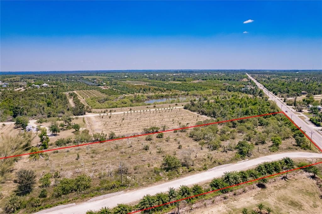 На продажу: $385,000 (3.67 acres)