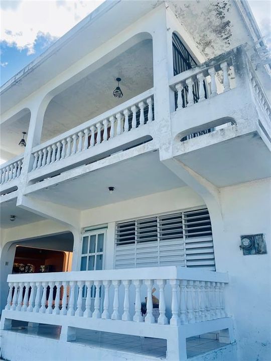 Active With Contract: $199,000 (4 beds, 2 baths, 1296 Square Feet)