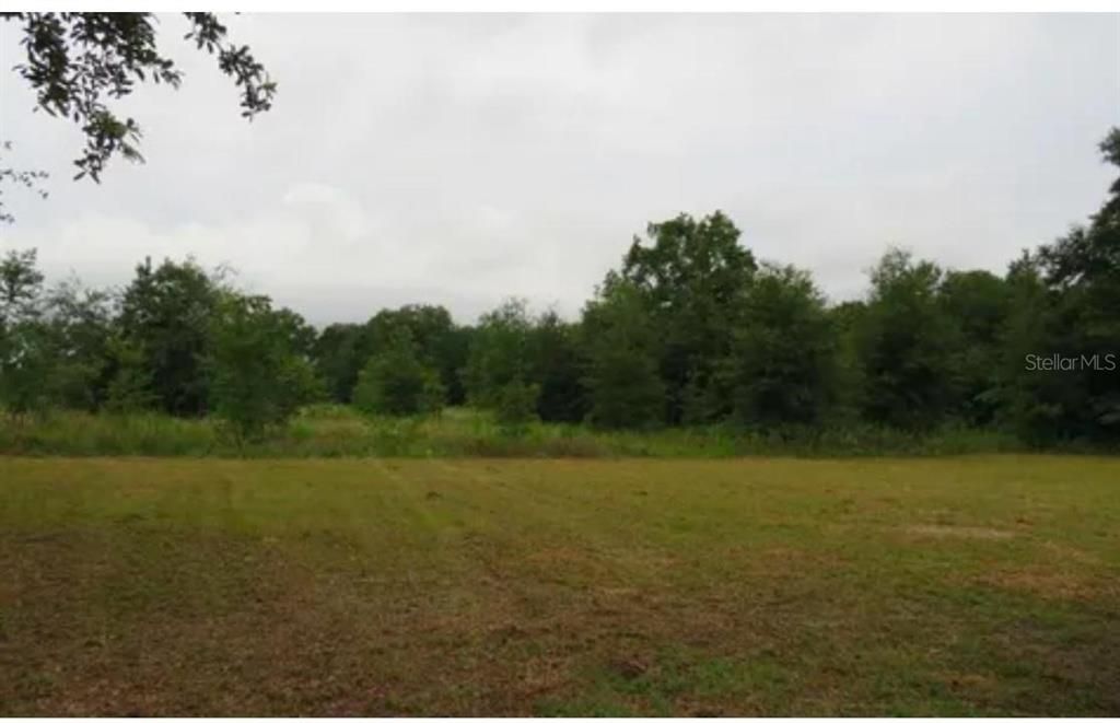 For Sale: $150,000 (2 beds, 1 baths, 624 Square Feet)