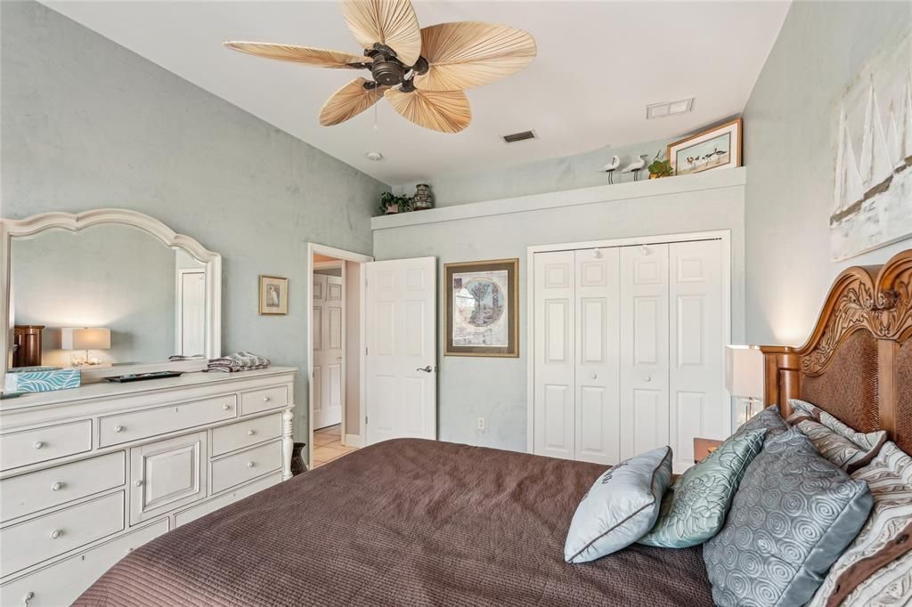 Active With Contract: $549,900 (3 beds, 2 baths, 2291 Square Feet)