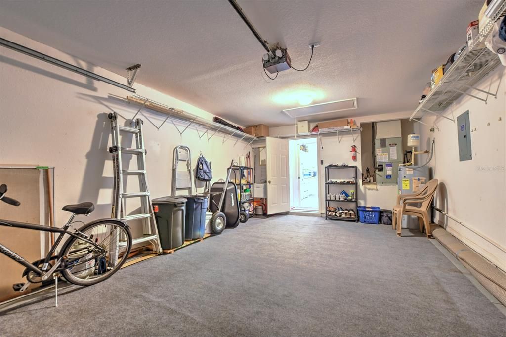 Active With Contract: $300,000 (2 beds, 2 baths, 1306 Square Feet)