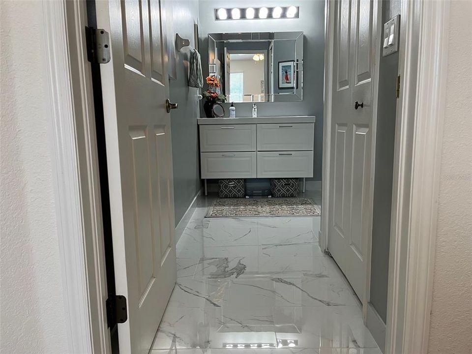 Active With Contract: $300,000 (2 beds, 2 baths, 1306 Square Feet)