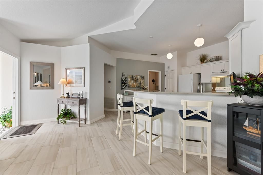 Active With Contract: $300,000 (2 beds, 2 baths, 1306 Square Feet)