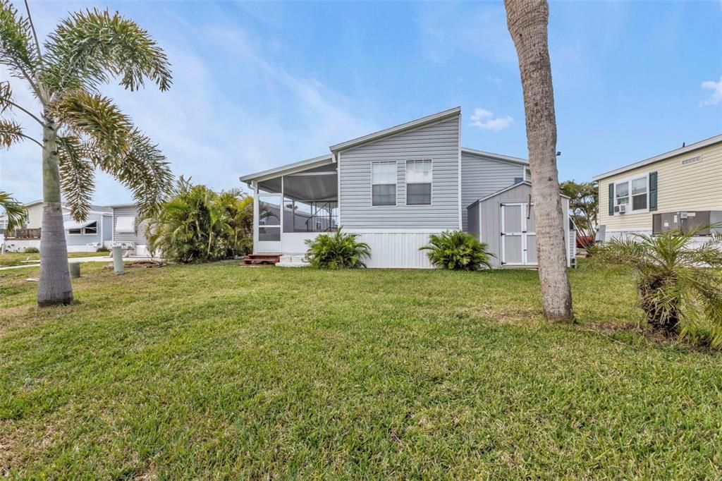 Под контрактом: $229,900 (2 спален, 2 ванн, 1104 Квадратных фут)