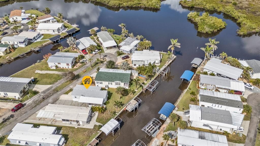 Под контрактом: $229,900 (2 спален, 2 ванн, 1104 Квадратных фут)