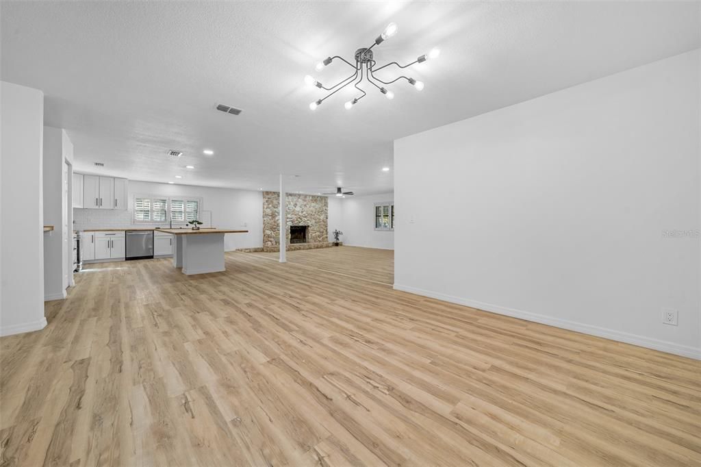 For Sale: $665,000 (3 beds, 3 baths, 3017 Square Feet)