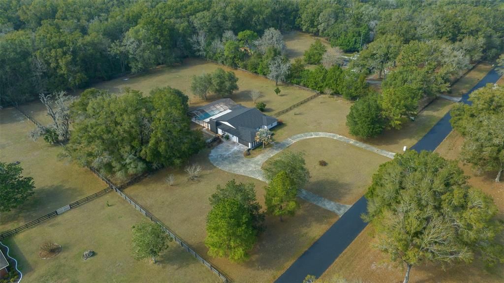 For Sale: $665,000 (3 beds, 3 baths, 3017 Square Feet)