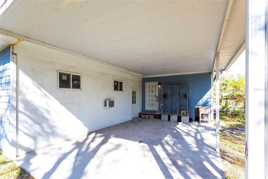 Active With Contract: $339,000 (3 beds, 2 baths, 1462 Square Feet)