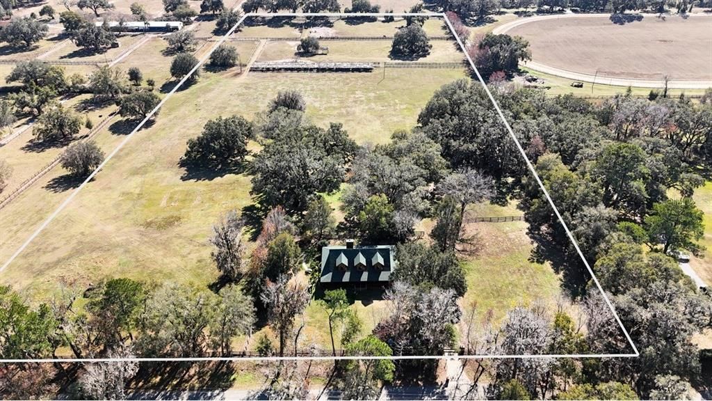 待售: $997,225 (2 贝兹, 2 浴室, 2562 平方英尺)