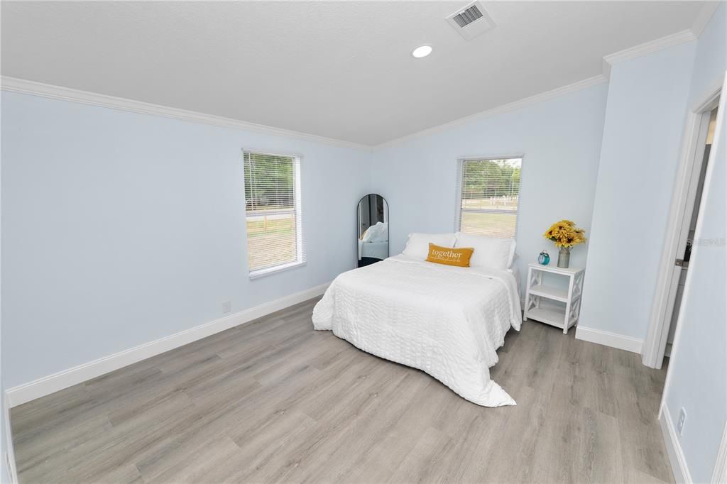 For Sale: $290,000 (3 beds, 2 baths, 1248 Square Feet)