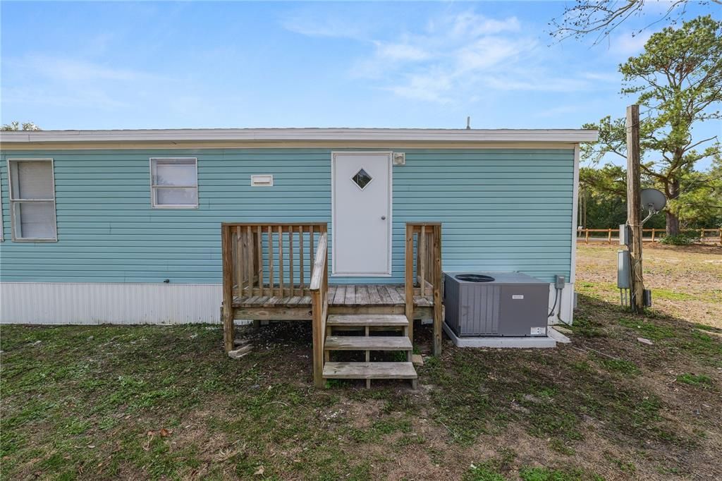 For Sale: $290,000 (3 beds, 2 baths, 1248 Square Feet)