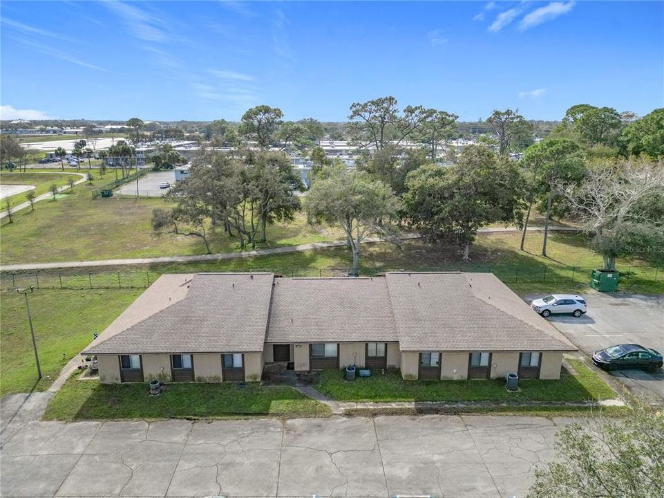 待售: $360,000 (2 贝兹, 1 浴室, 816 平方英尺)