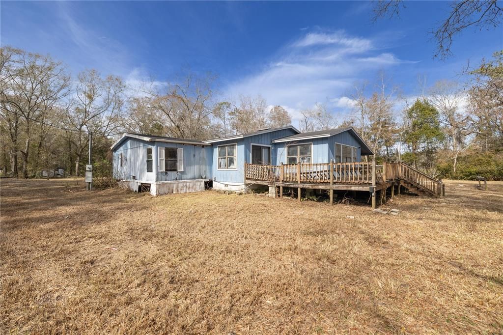 Recently Sold: $89,900 (4 beds, 2 baths, 2364 Square Feet)