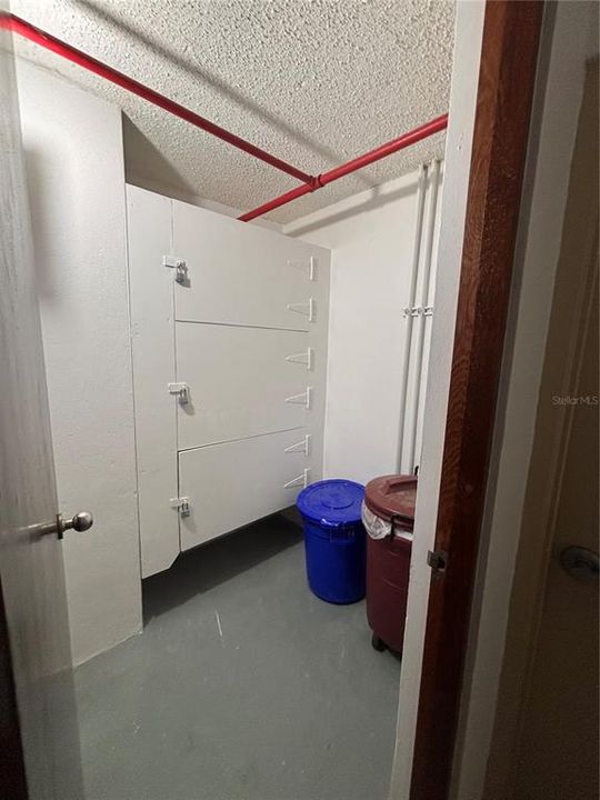 Activo con contrato: $2,300 (2 camas, 2 baños, 1650 Pies cuadrados)