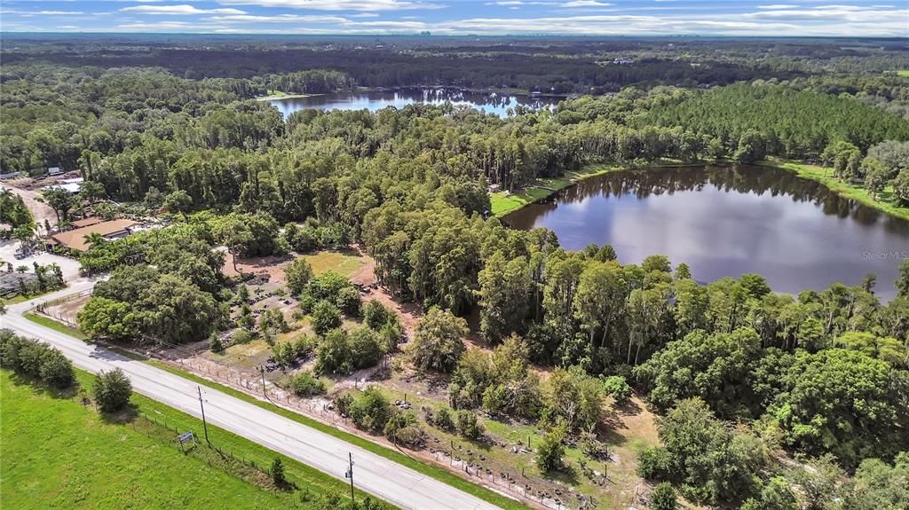 待售: $1,650,000 (5.01 acres)