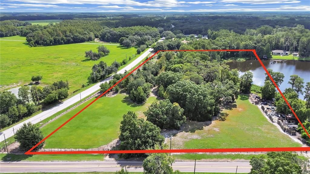 待售: $1,650,000 (5.01 acres)