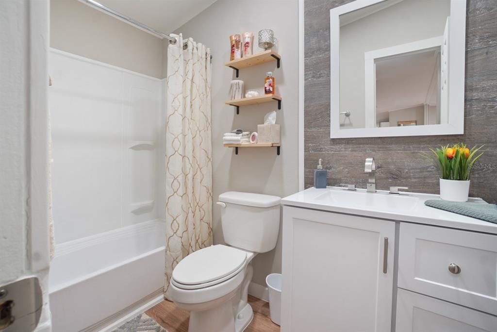 For Sale: $253,000 (3 beds, 2 baths, 1680 Square Feet)