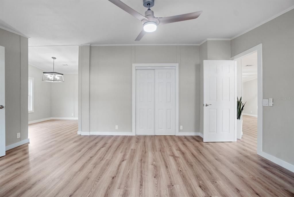 For Sale: $253,000 (3 beds, 2 baths, 1680 Square Feet)