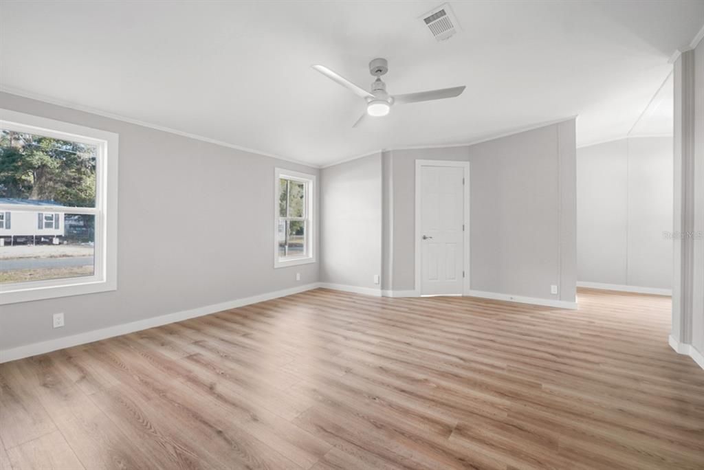 For Sale: $253,000 (3 beds, 2 baths, 1680 Square Feet)