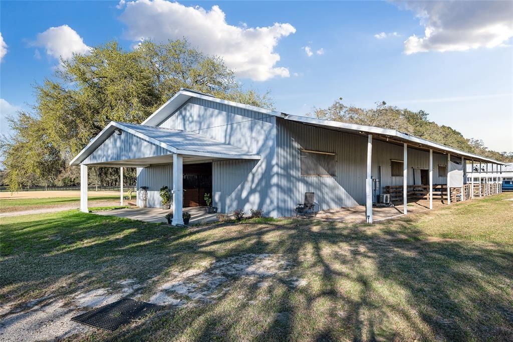 For Sale: $875,000 (1 beds, 1 baths, 400 Square Feet)