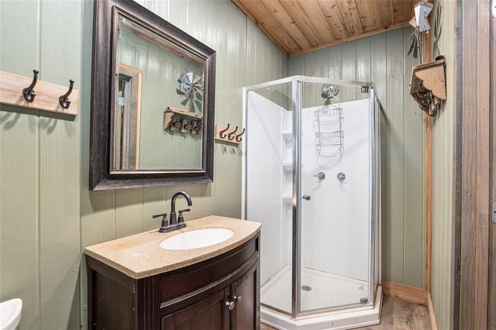For Sale: $875,000 (1 beds, 1 baths, 400 Square Feet)