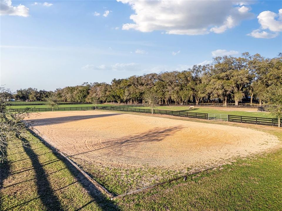 For Sale: $875,000 (1 beds, 1 baths, 400 Square Feet)