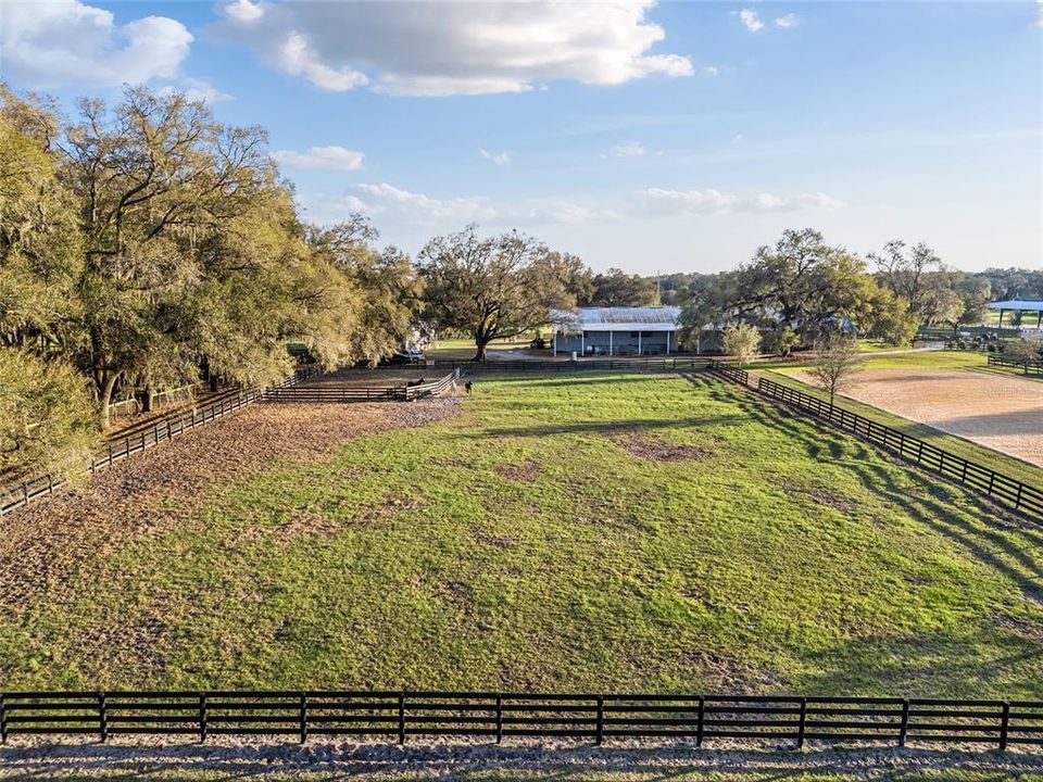 For Sale: $875,000 (1 beds, 1 baths, 400 Square Feet)