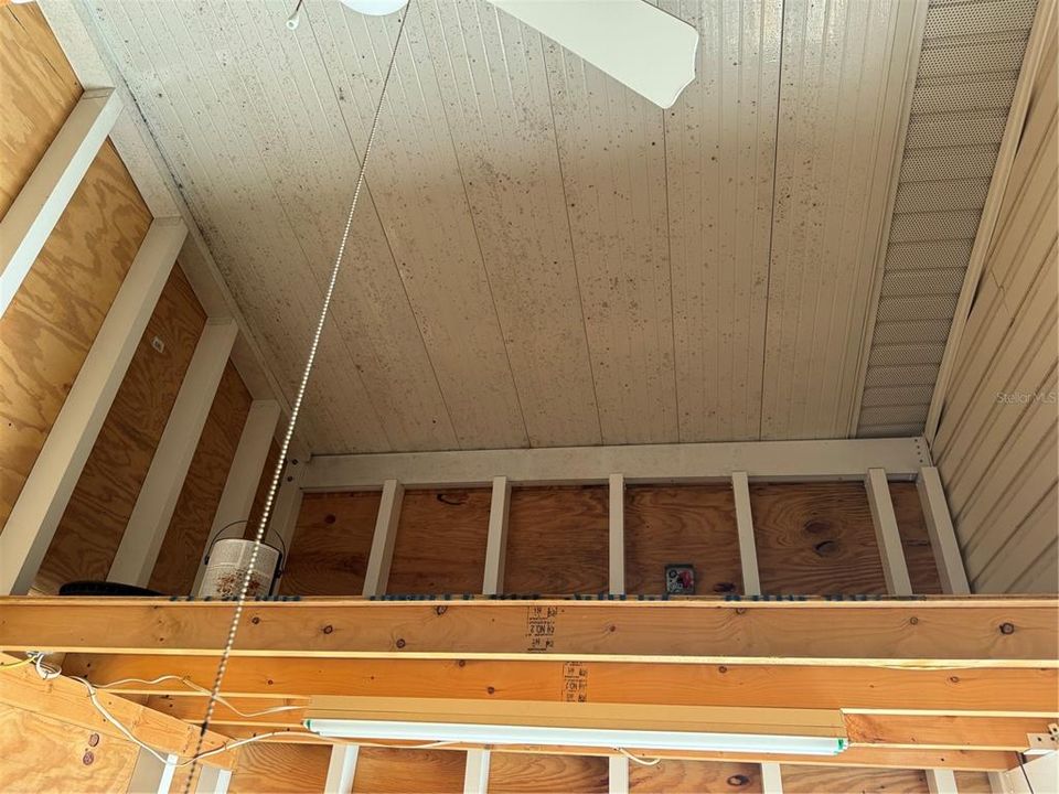 Activo con contrato: $190,000 (3 camas, 2 baños, 1504 Pies cuadrados)