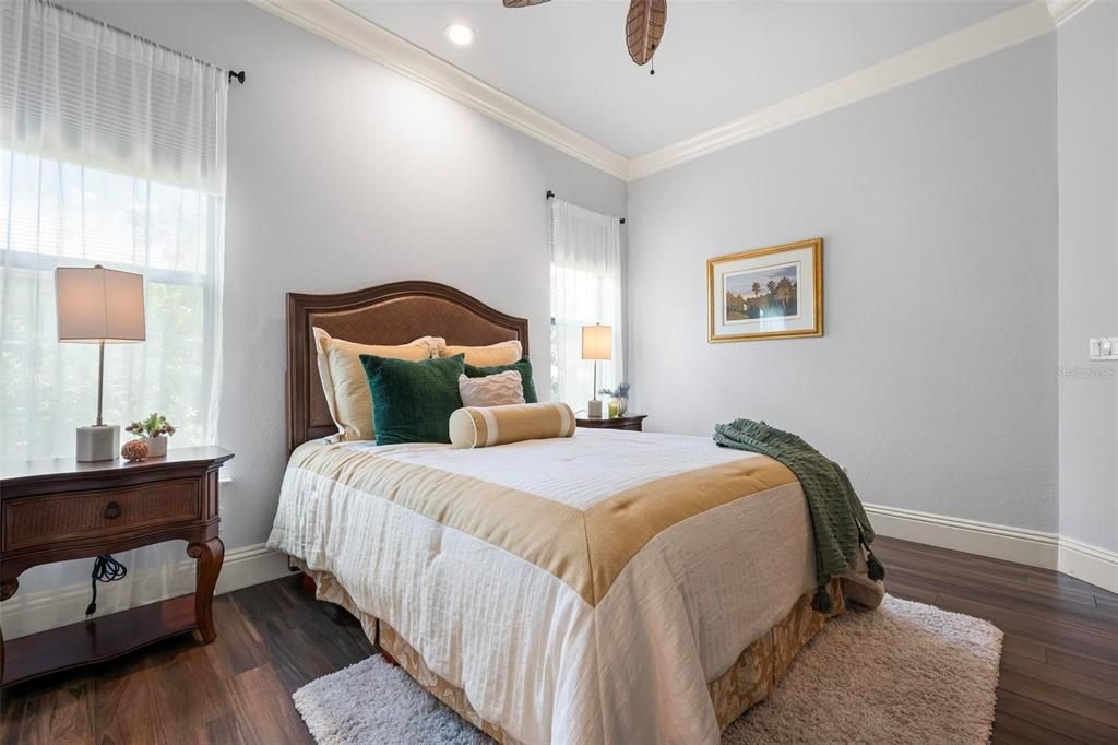 На продажу: $2,799,000 (3 спален, 3 ванн, 4084 Квадратных фут)