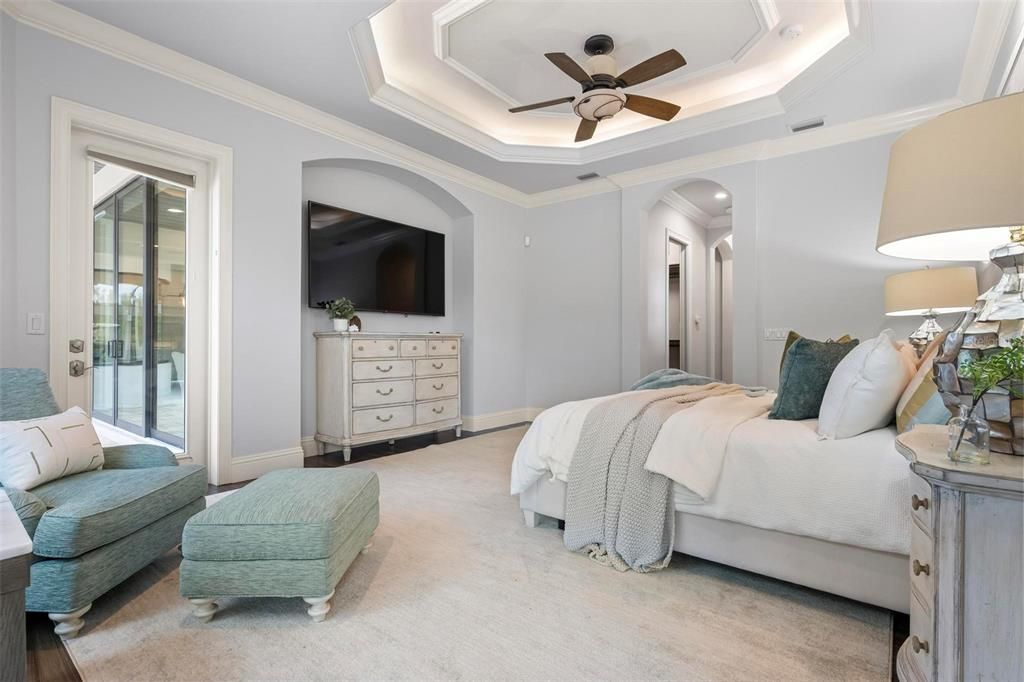 На продажу: $2,799,000 (3 спален, 3 ванн, 4084 Квадратных фут)