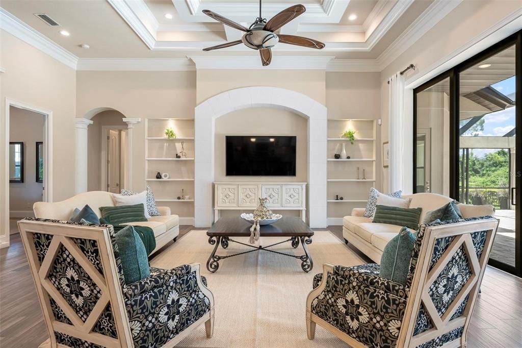 На продажу: $2,799,000 (3 спален, 3 ванн, 4084 Квадратных фут)