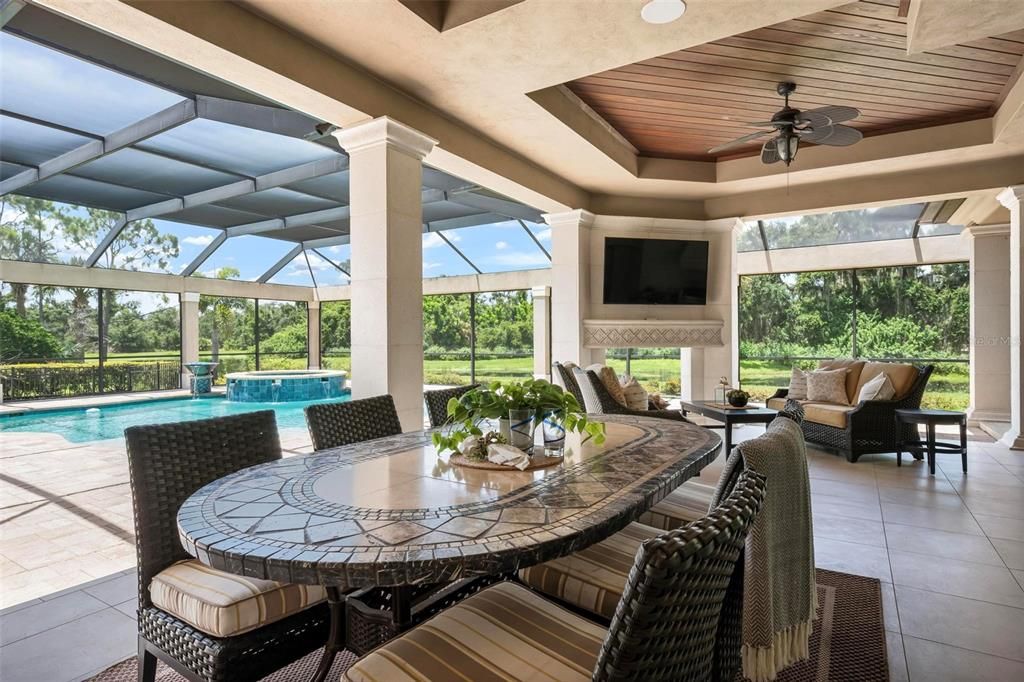 На продажу: $2,799,000 (3 спален, 3 ванн, 4084 Квадратных фут)